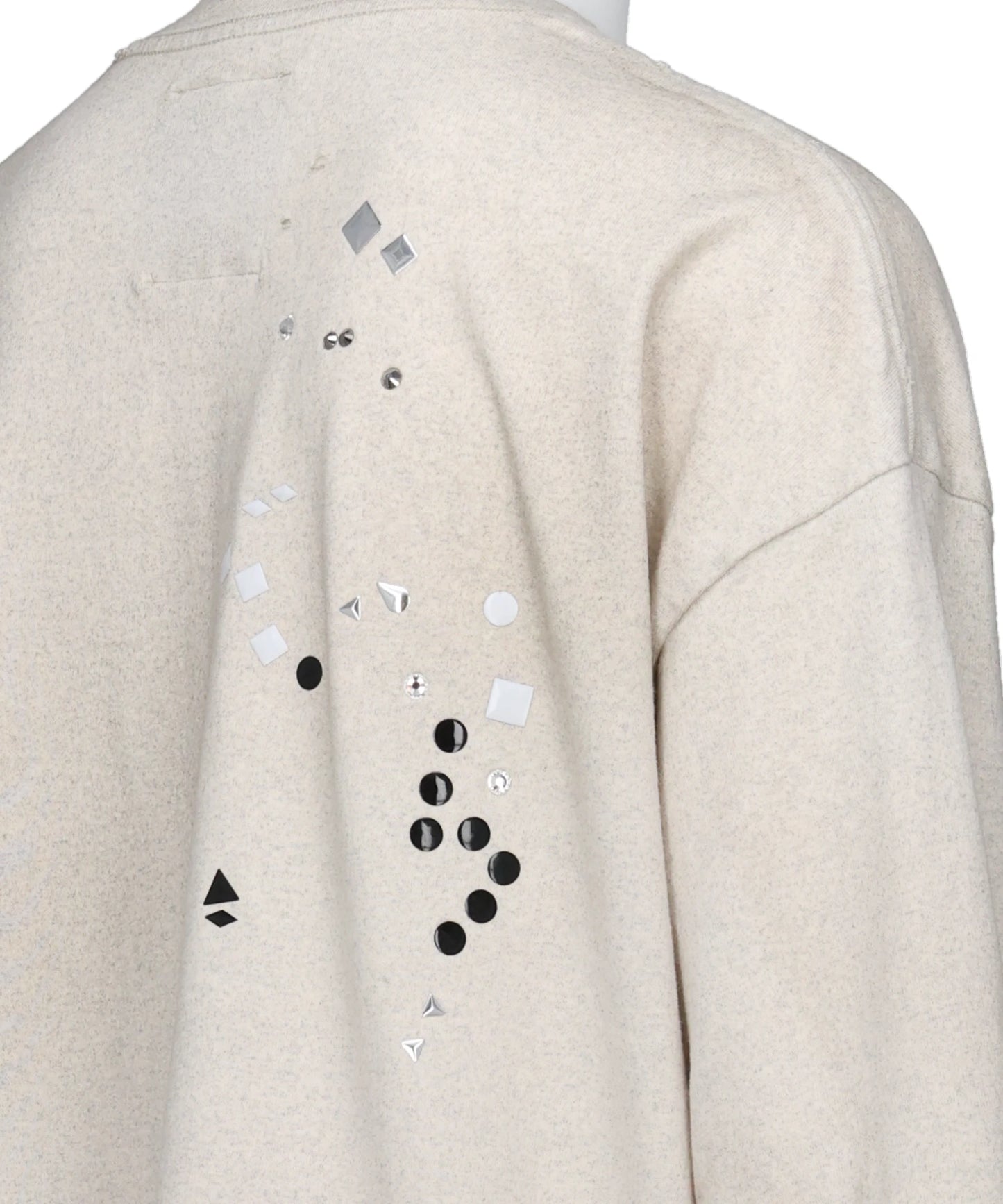 EMBELLISHED STICKER TEE