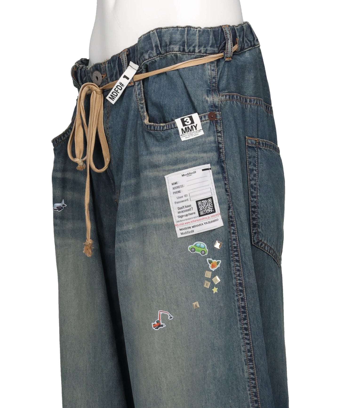 DENIM HUGE DETAIL PANTS w KIDS STICKER