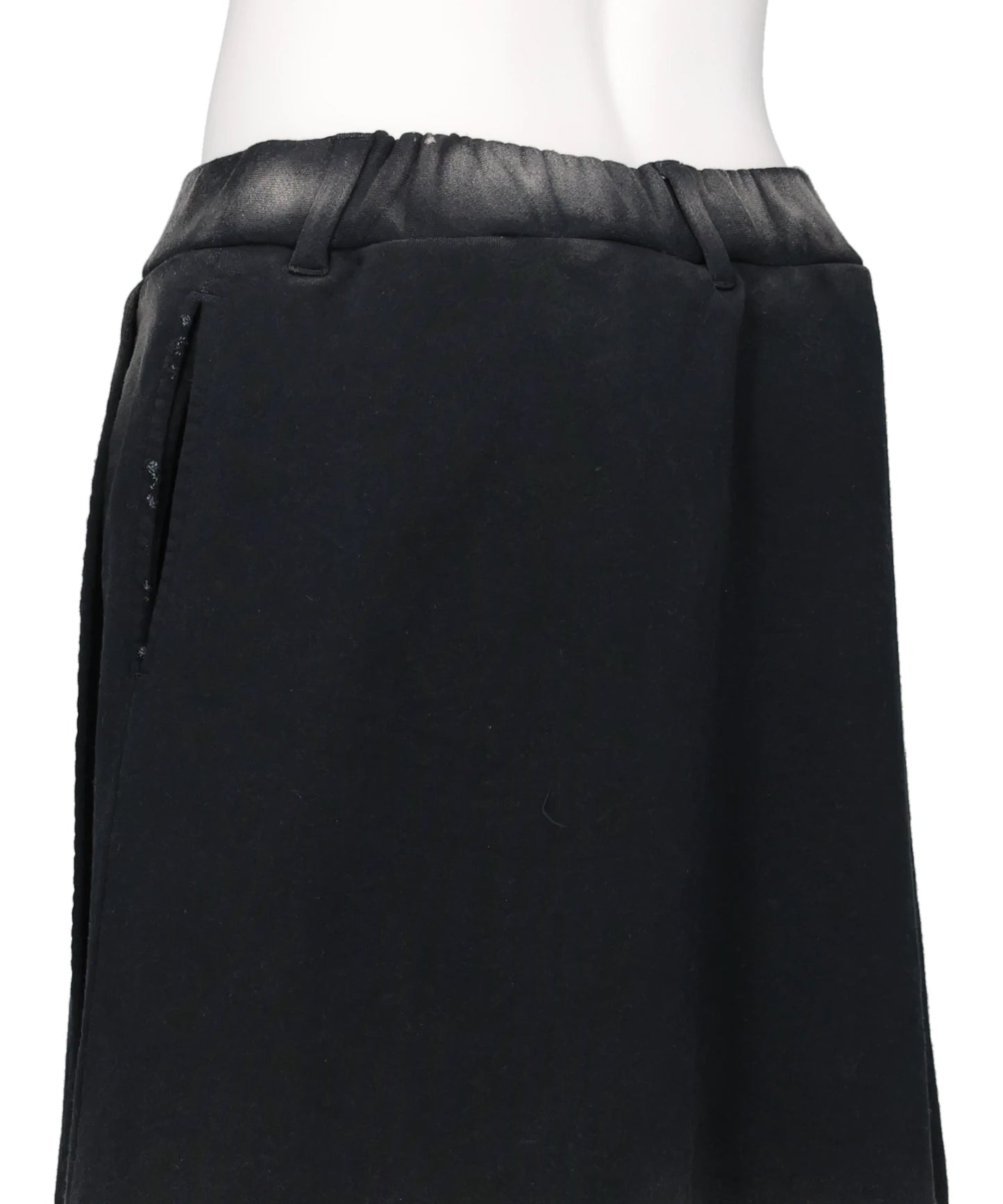 DISTRESSED DOCKING STYLE SWEAT PANTS