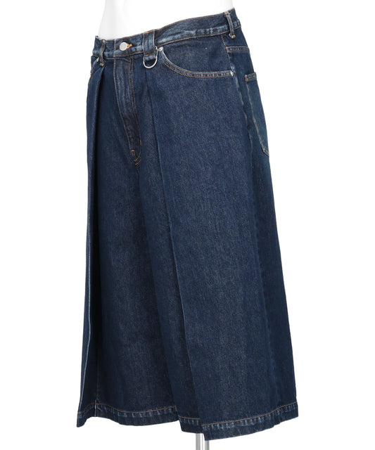 WASHED DENIM TUCKED WIDE SHORTS