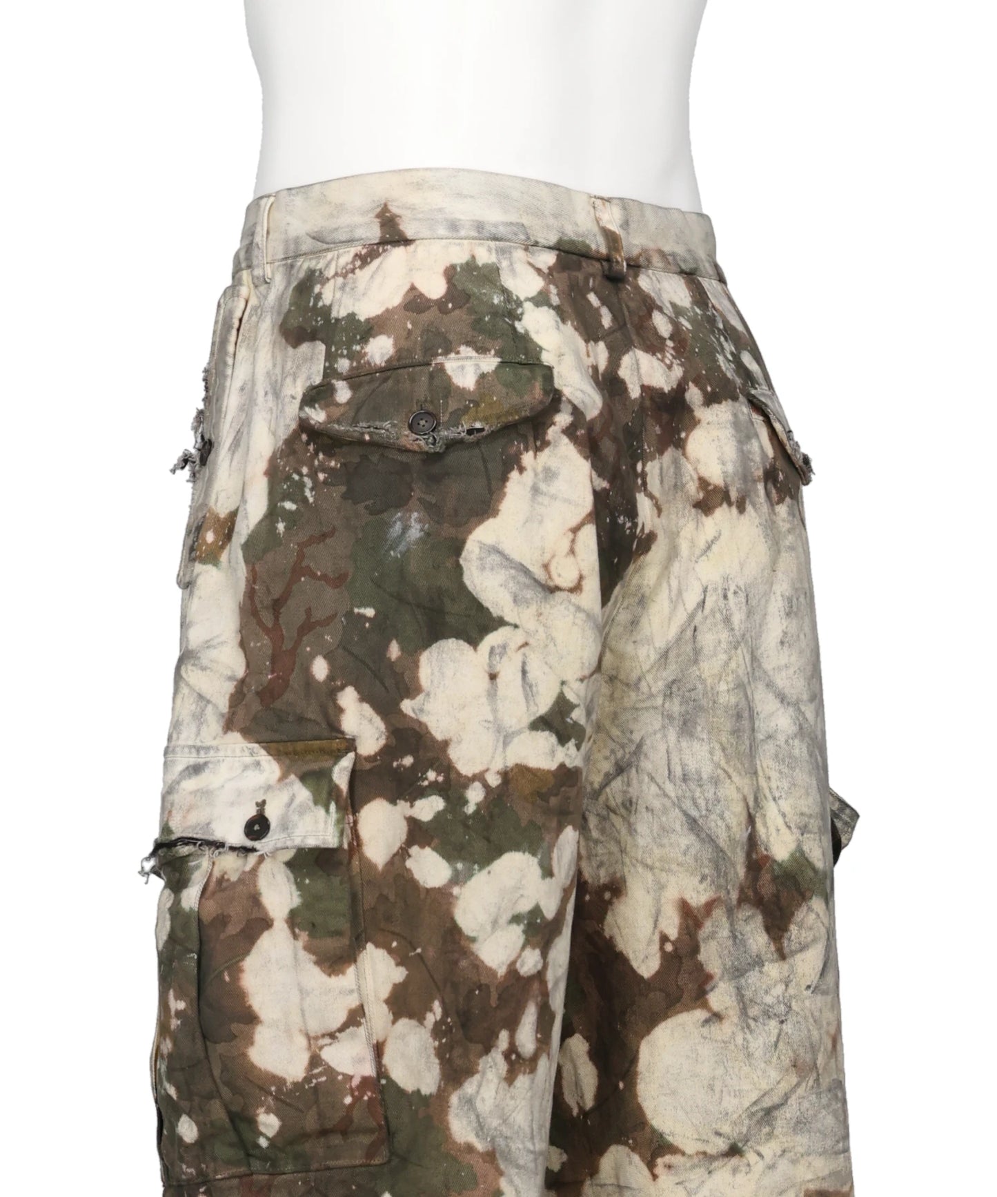 VILLAIN CARGO SHORTS