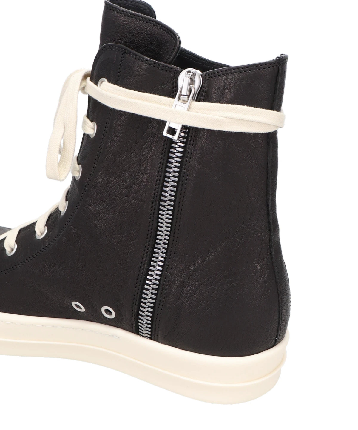SNEAKS