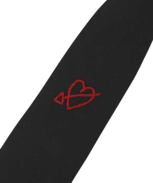 HEART EMBROIDERED TIE