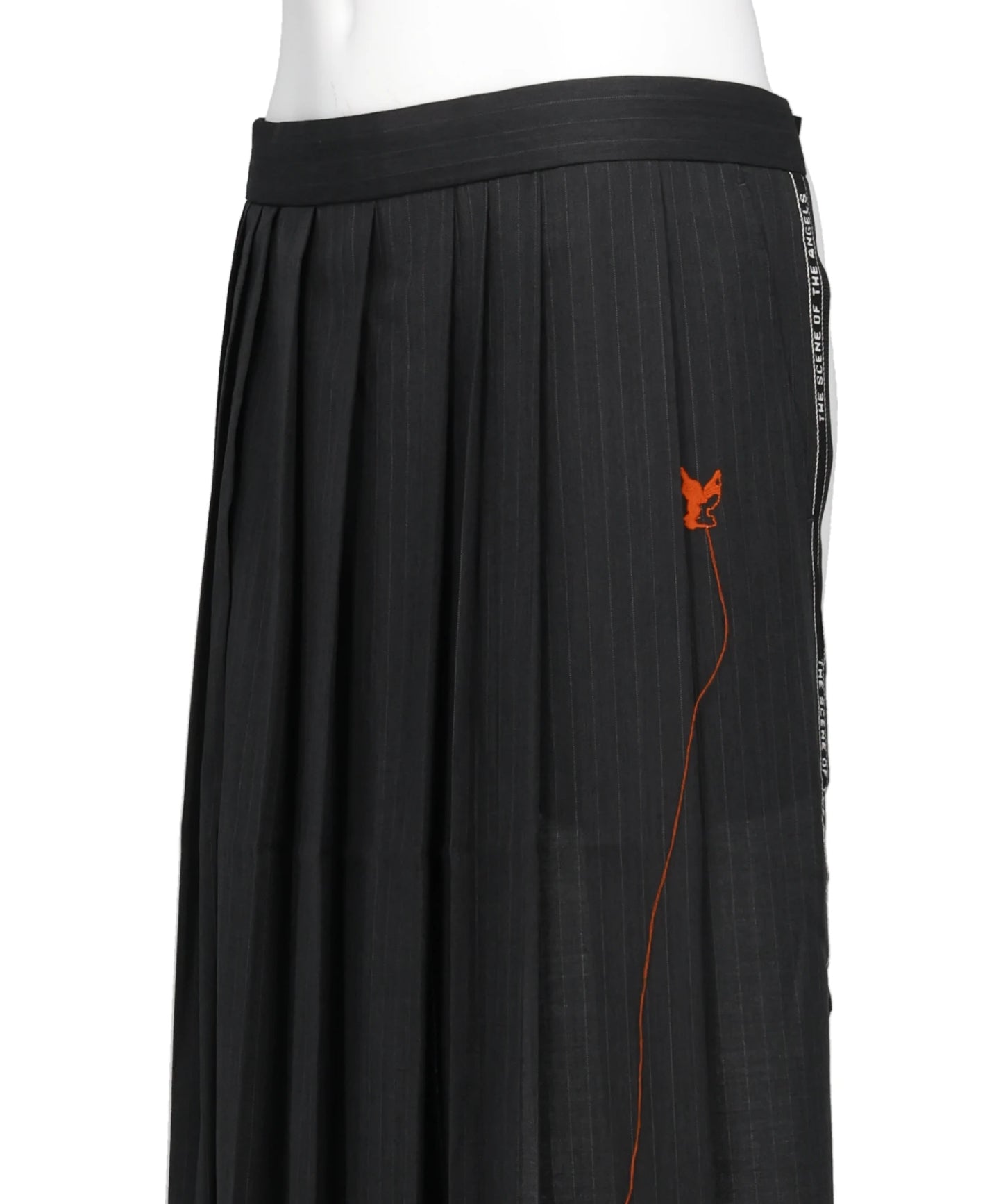 PLEATED APRON