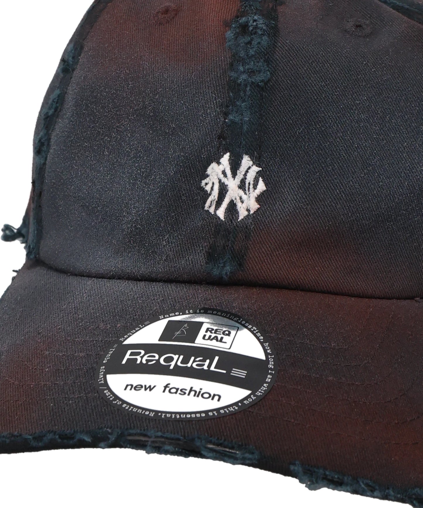 DAMEGE CAP WITH YANKEES