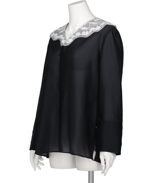 LACE COLLAR BLOUSE