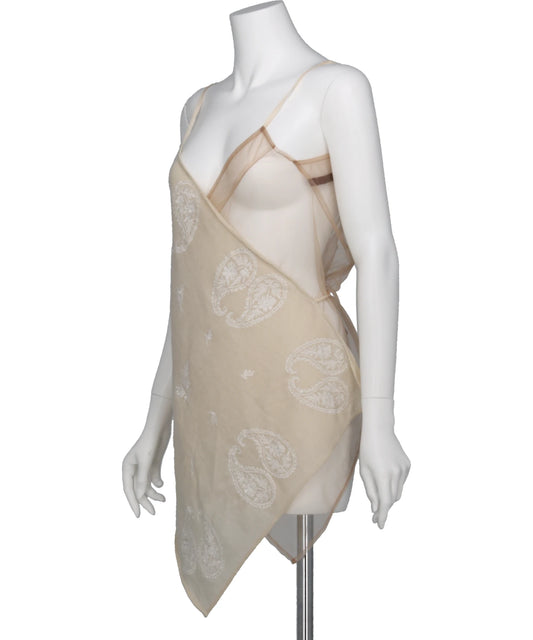 SYLVIA-ESSAYAGE-ES-TOPS