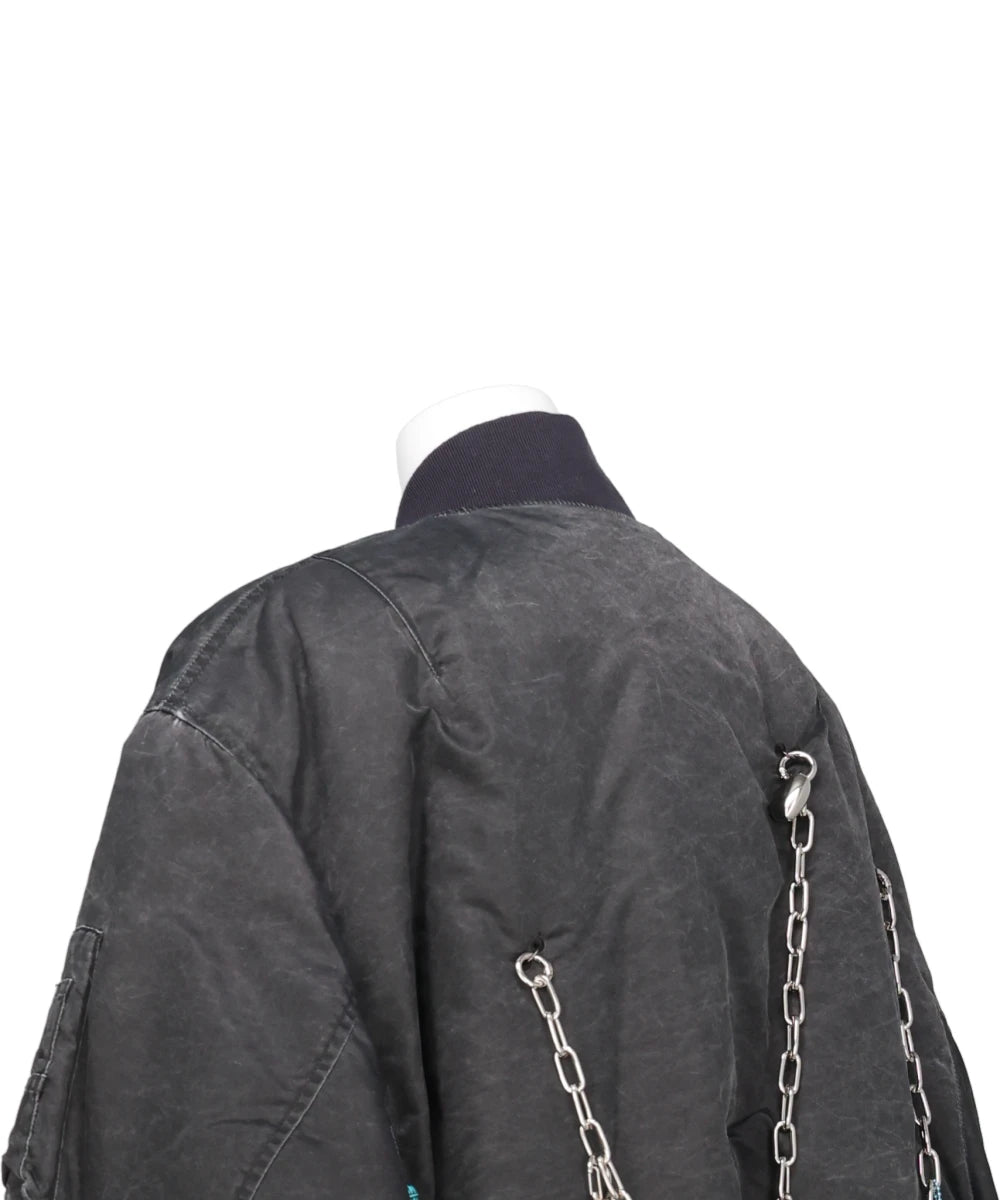 KEY CHAIN DECORATED BOMBER JACKET