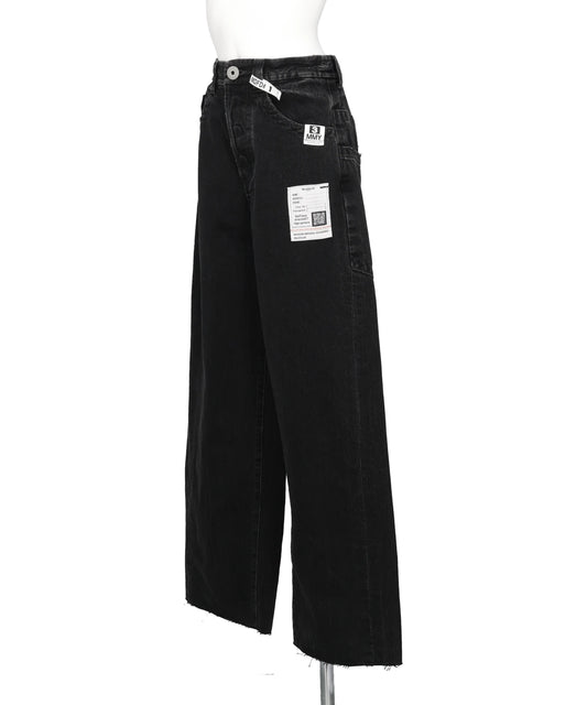 HUGE DETAILS DENIM PANTS