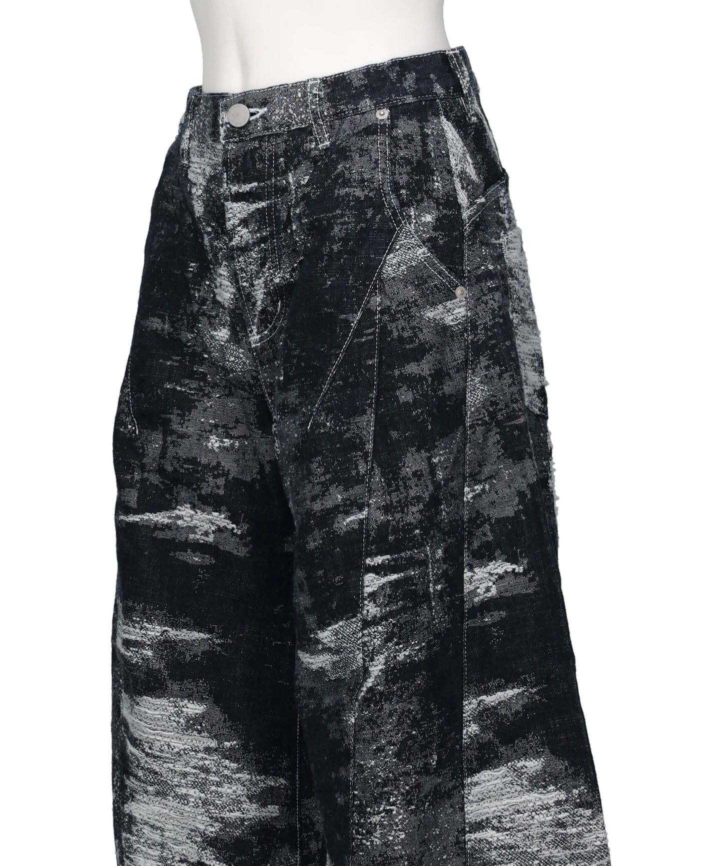 DENIM CURVED PANTS