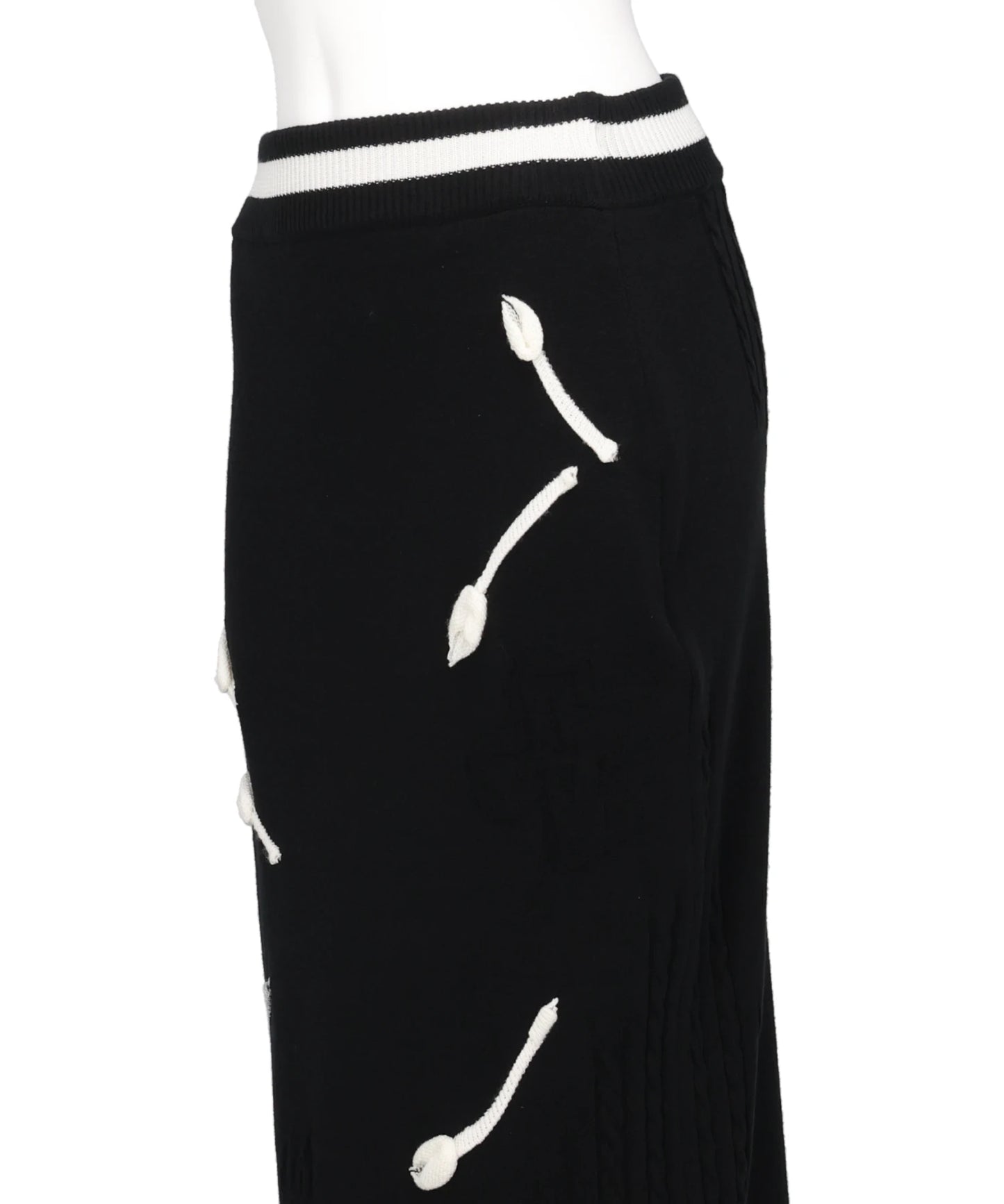 3D FLORAL MOTIF KNIT SKIRT