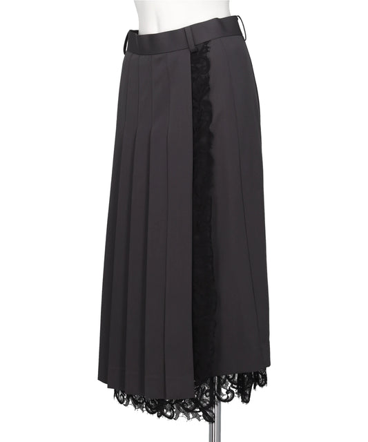 FINE WOOL PLEATED SKIRT WITH LACE TRIM