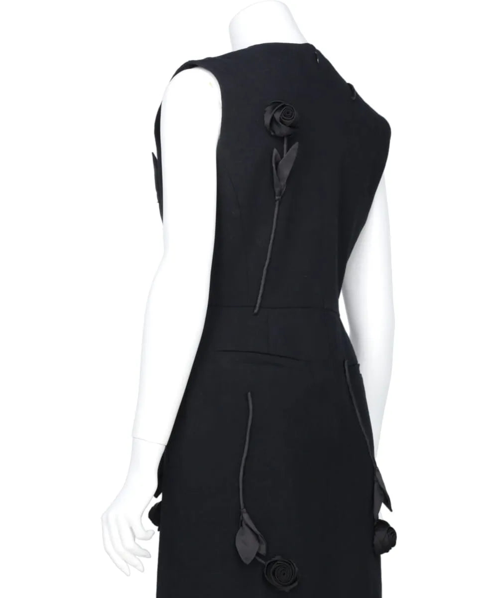 FLOWER APPLIQUE SLEEVELESS DRESS