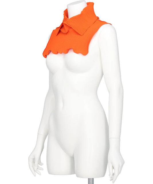 CRISP ATTACHED COLLAR