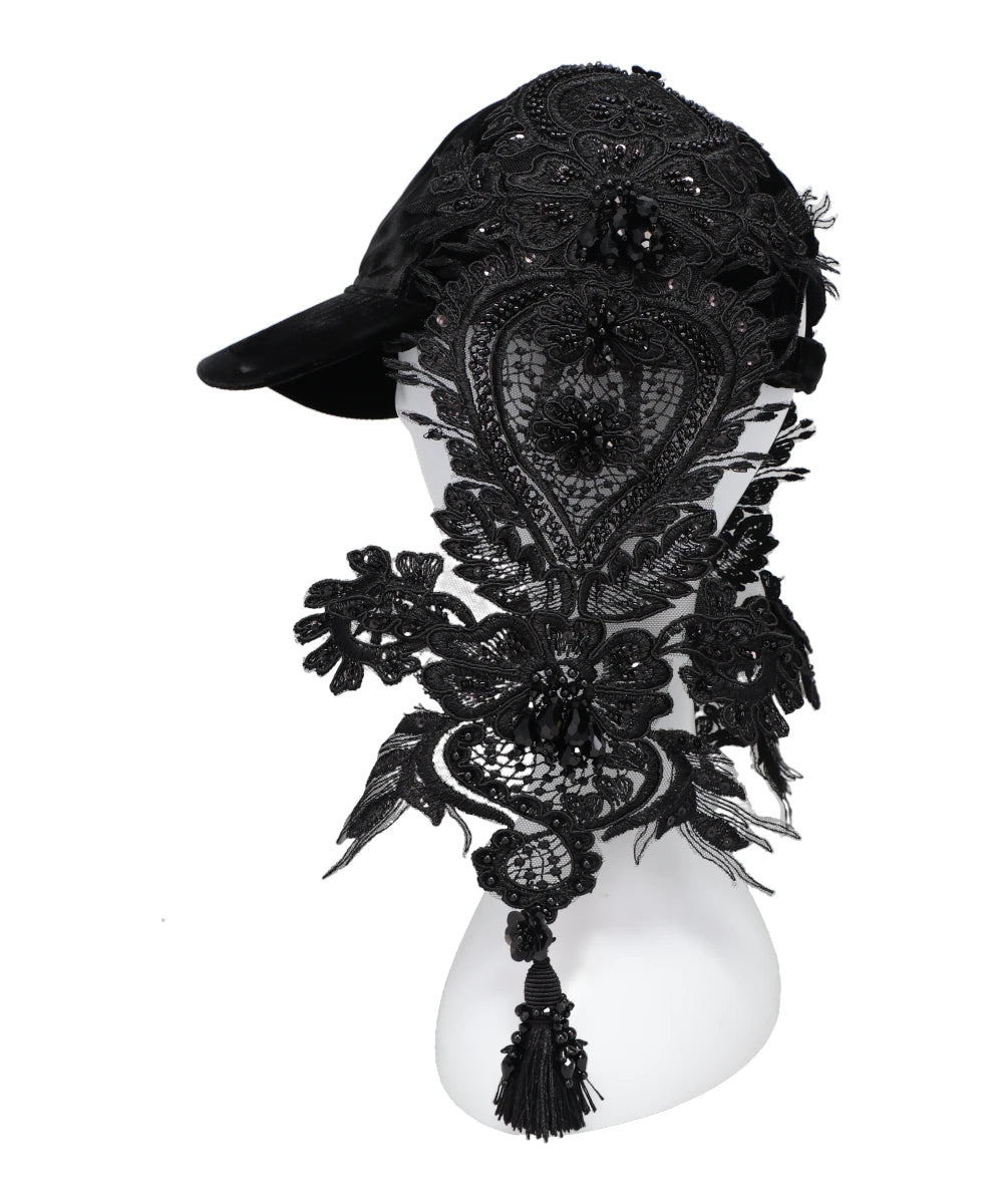BLACK LEI BEADS VELOUR CAP
