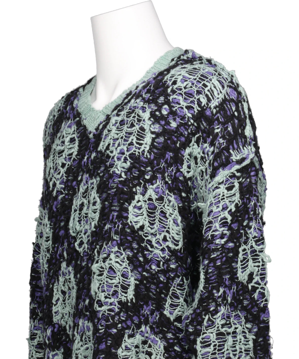 "ODD HOTEL'S CARPET" V-NECK PULLOVER KNIT