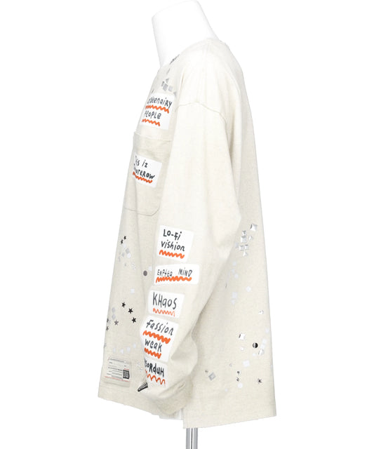 EMBELLISHED STICKER LONG SLEEVES TEE