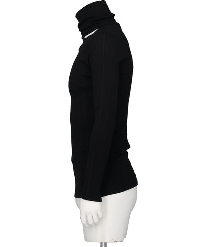 TURTLENECK WITH SIGNATURE OPENING
