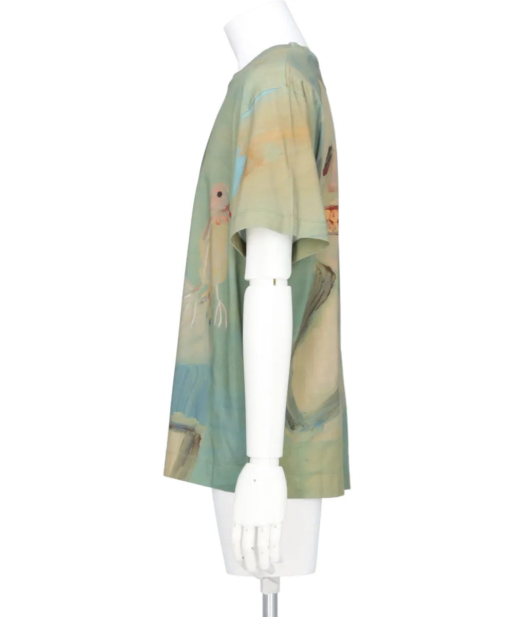 LADY WITH A BIRD PRINT SHORT SLEEVE T-SHIRT