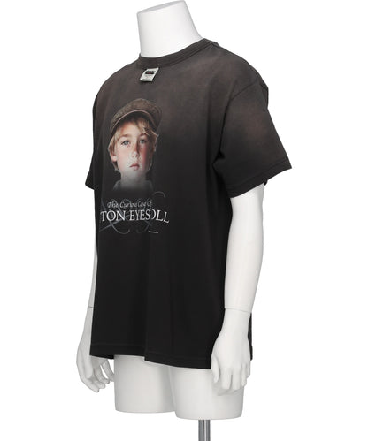 "BUTTON EYE DOLL" SUNBURN H-S TAG TEE