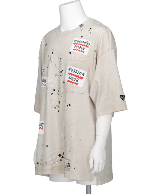 EMBELLISHED STICKER TEE