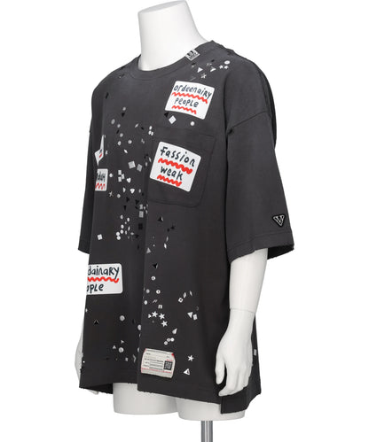 EMBELLISHED STICKER TEE