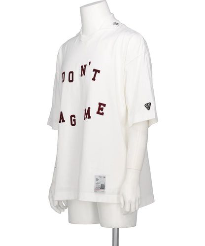 DON'T TAG ME FLOCKY COLLARED TEE