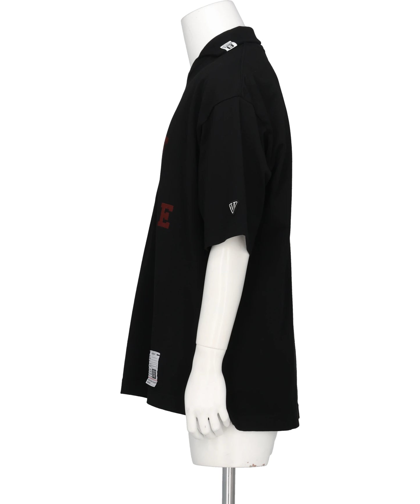 DON'T TAG ME FLOCKY COLLARED TEE
