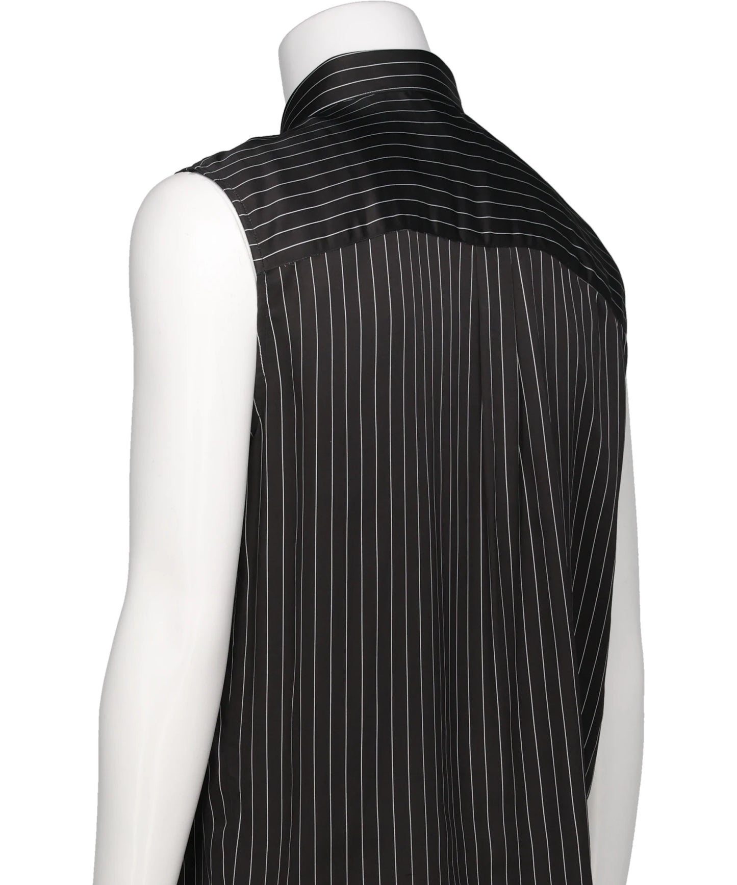 SLEEVELESS SHIRT