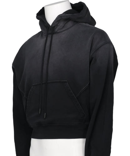 CROPPED SLIM FIT HOODIE