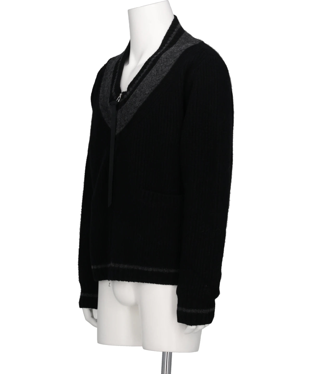CABLE KNIT CARDIGAN