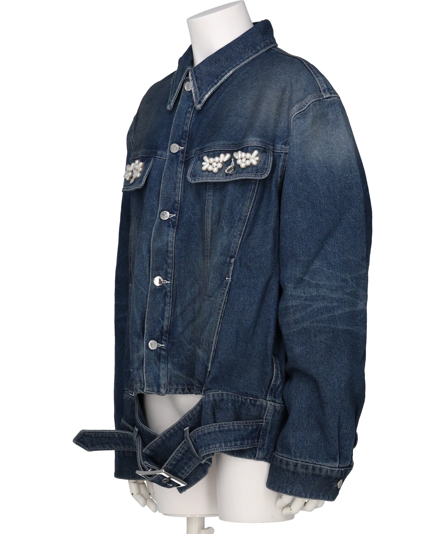 MULTI BELT WAIST TAIL DENIMTRUCKER JACKET W/ EMB