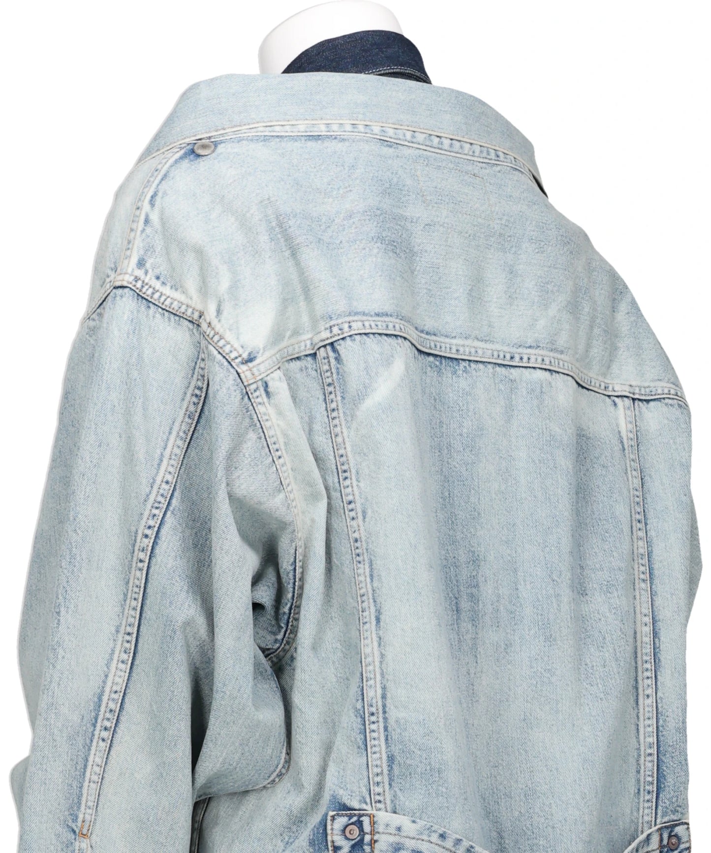 TWO-IN-ONE DENIM JACKET