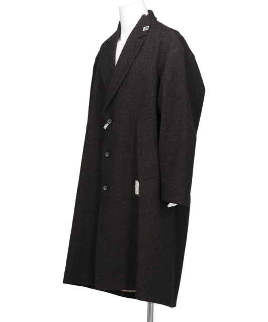 SHIFTED SHOULDER COAT