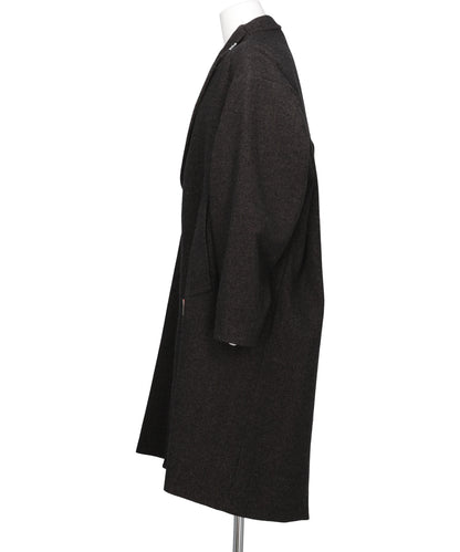 SHIFTED SHOULDER COAT