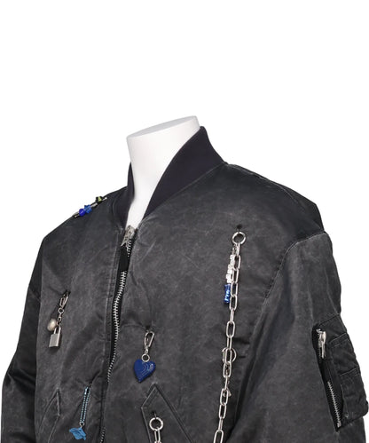 KEY CHAIN DECORATED BOMBER JACKET