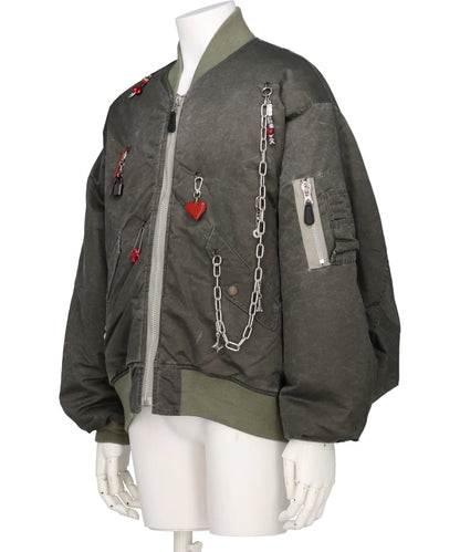 KEY CHAIN DECORATED BOMBER JACKET