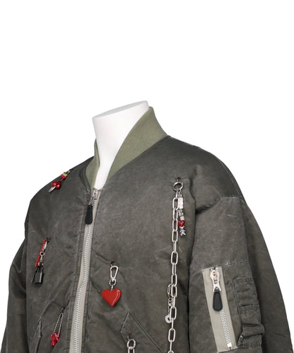 KEY CHAIN DECORATED BOMBER JACKET