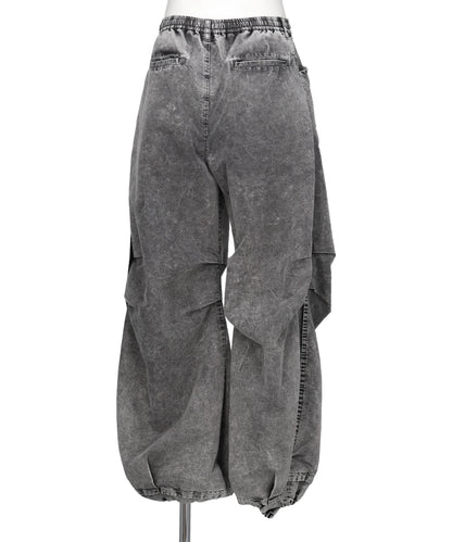TUCKED BALLOON DENIM