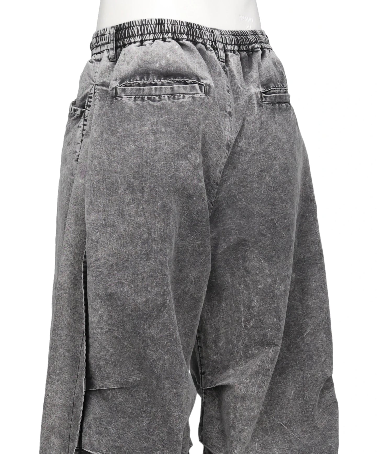 TUCKED BALLOON DENIM