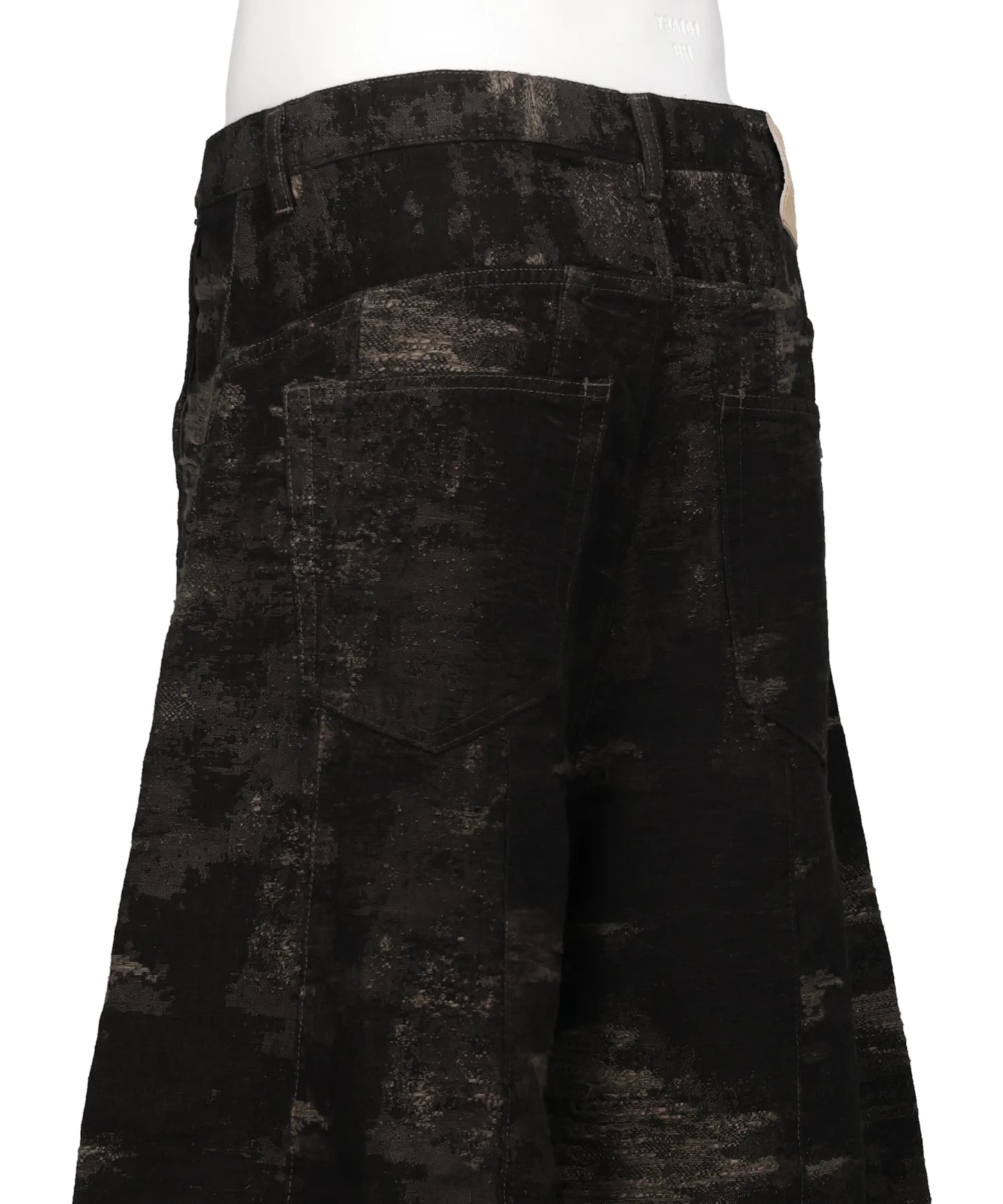DENIM CURVED PANTS