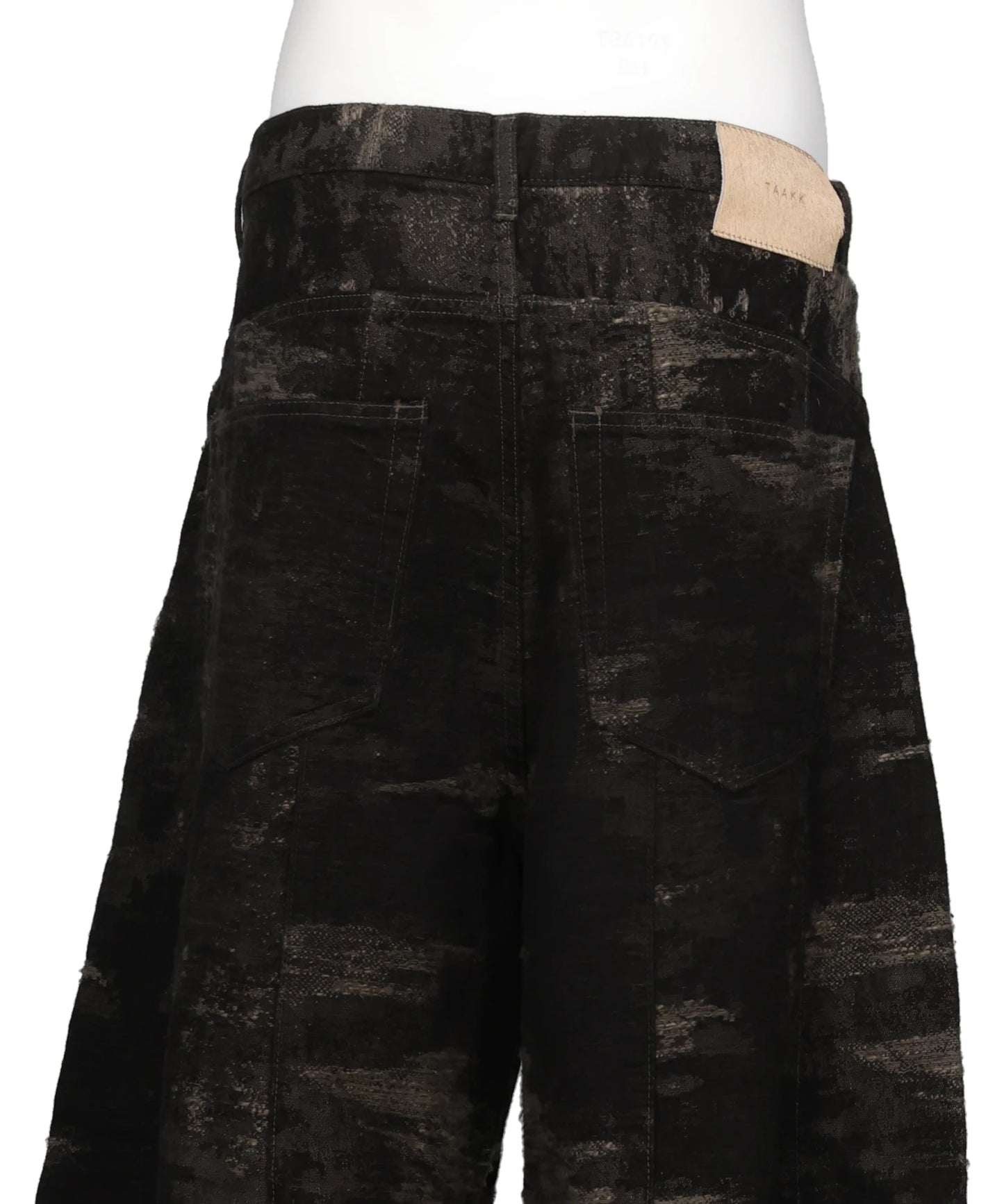 DENIM CURVED PANTS