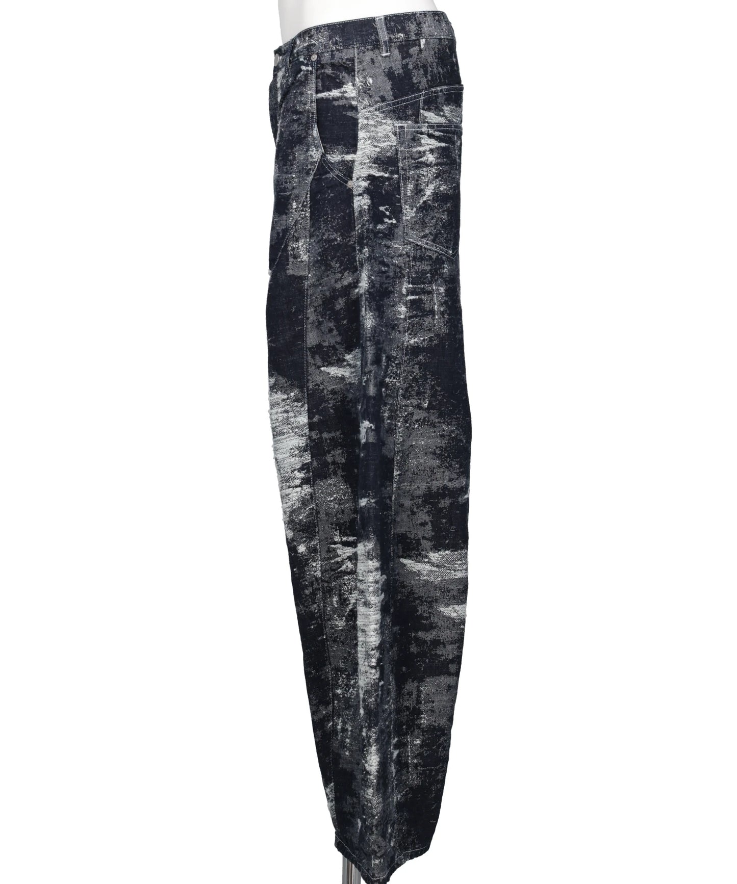 DENIM CURVED PANTS