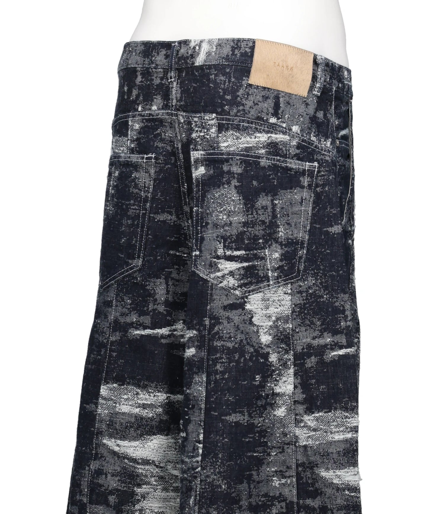 DENIM CURVED PANTS
