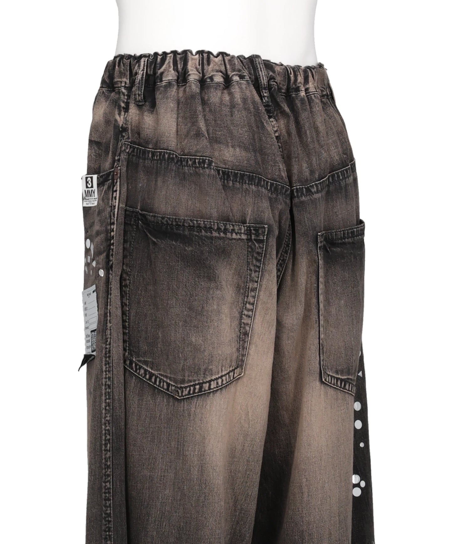 EMBELLISHED JEANS