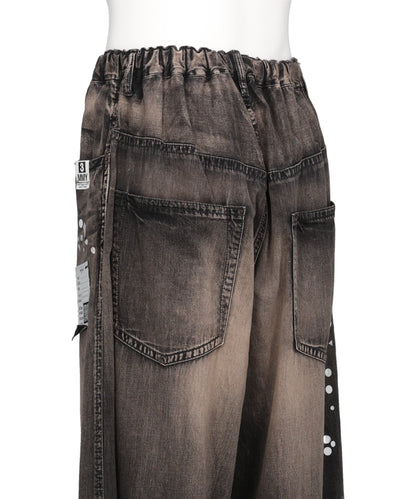 EMBELLISHED JEANS