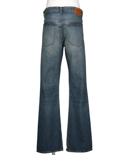 DISTRESSED SLIM BOOTCUT JEANS