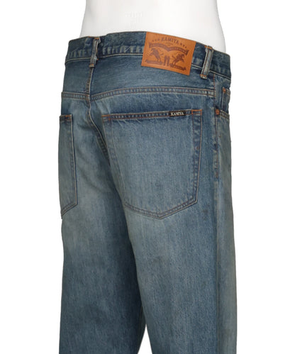 DISTRESSED SLIM BOOTCUT JEANS