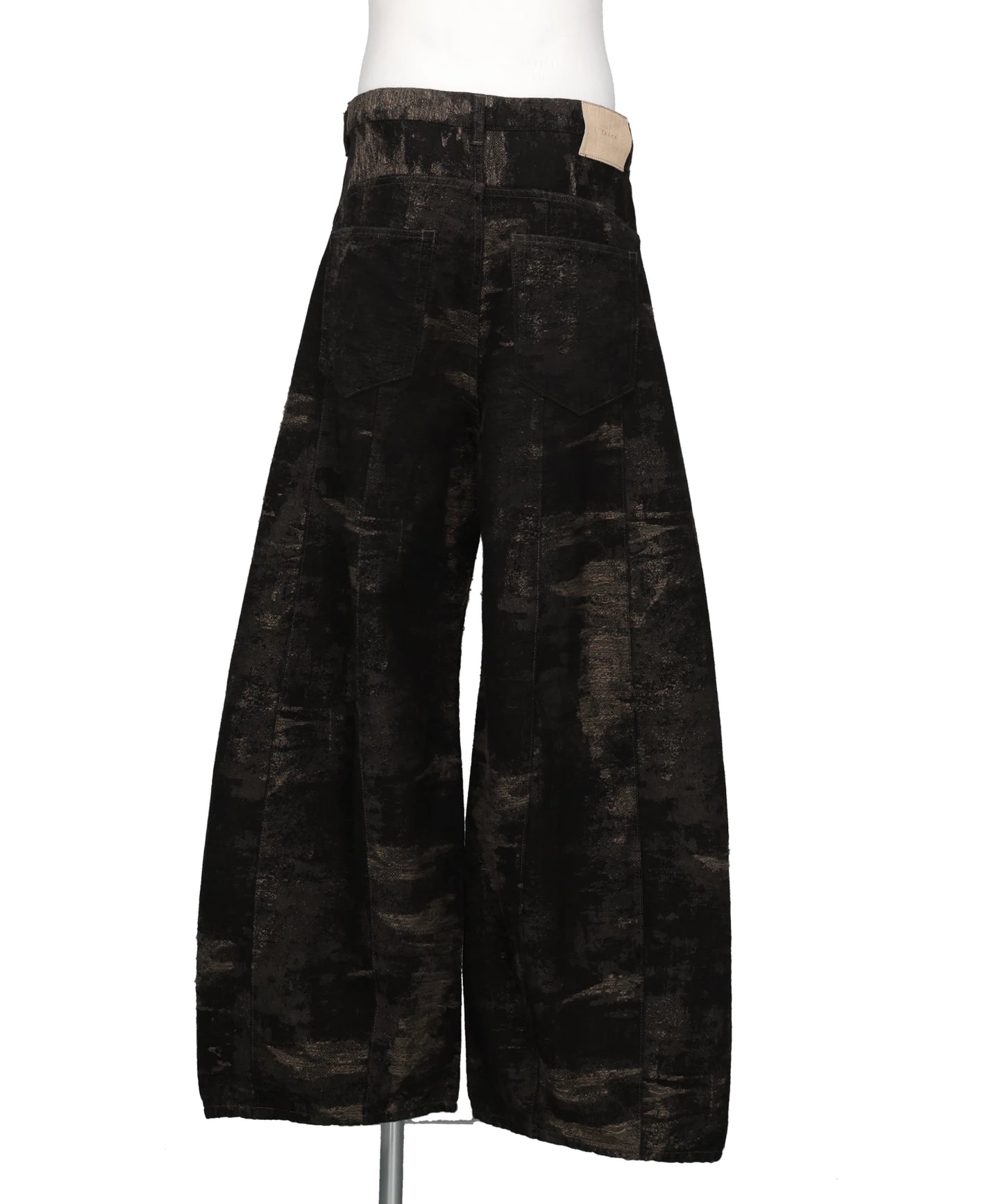 DENIM CURVED PANTS