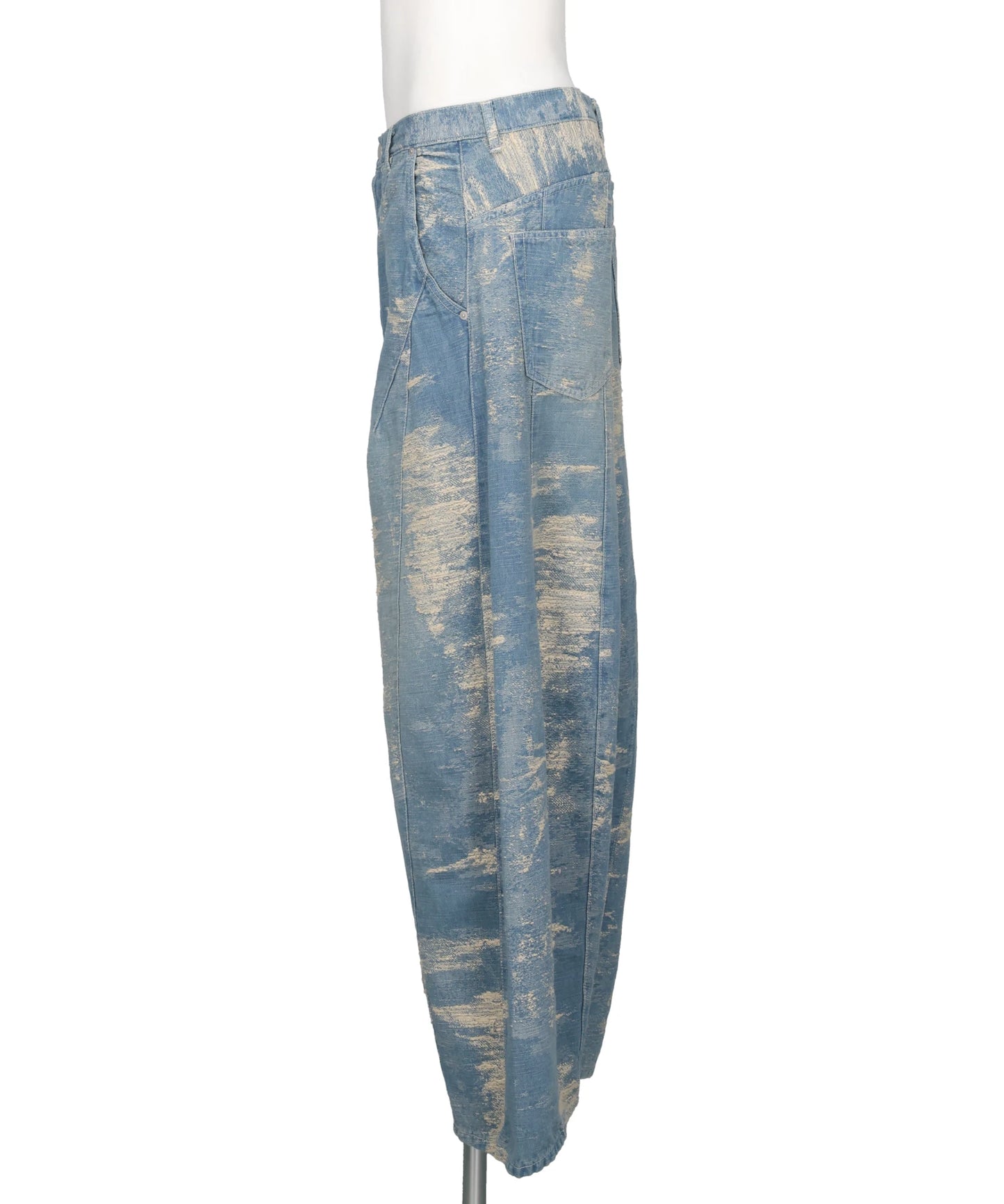 DENIM CURVED PANTS